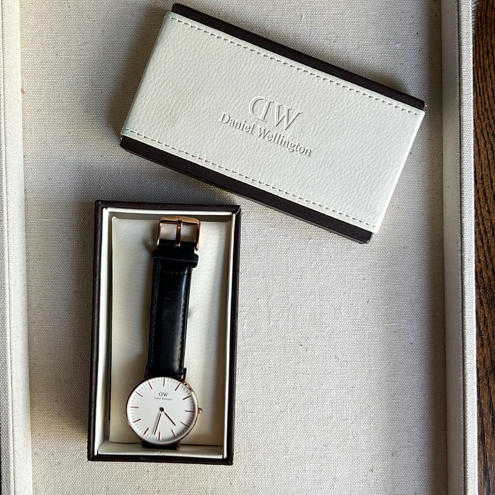 Daniel Wellington Classic Sheffield watch